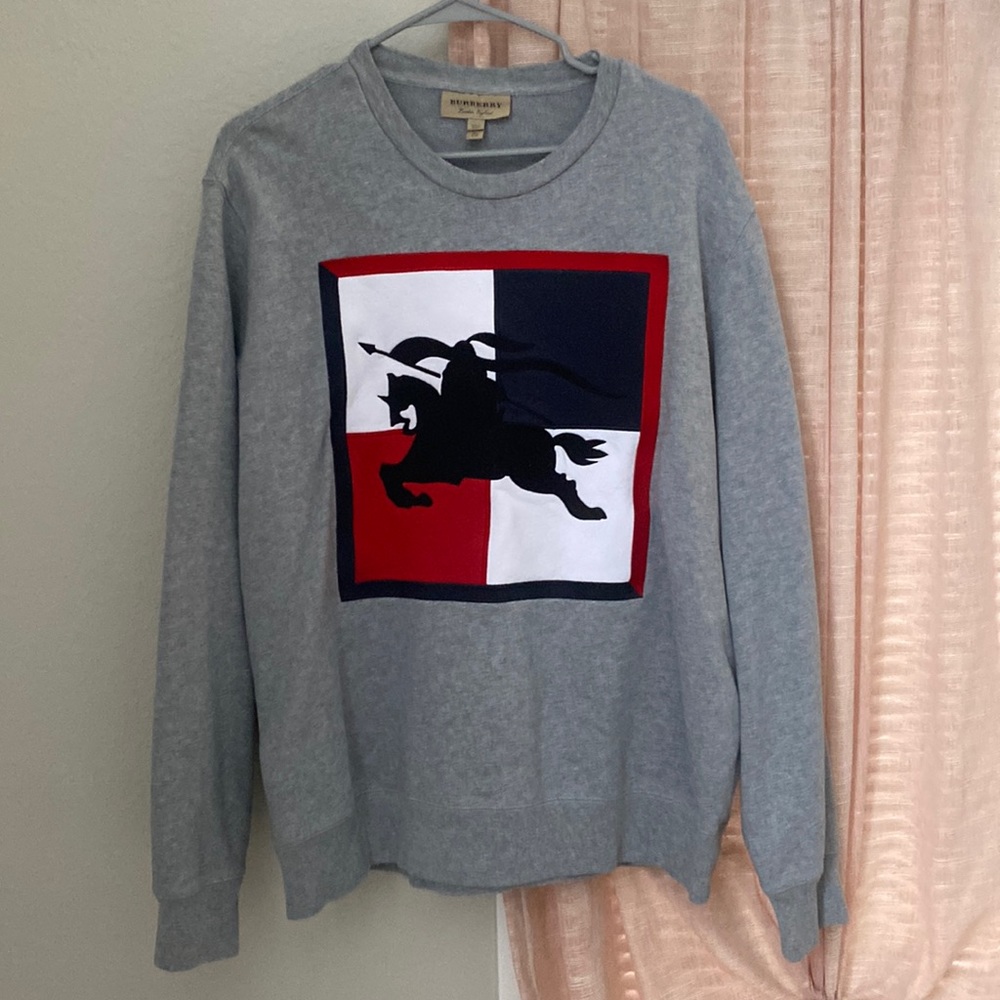 Mens Burberry sweater.